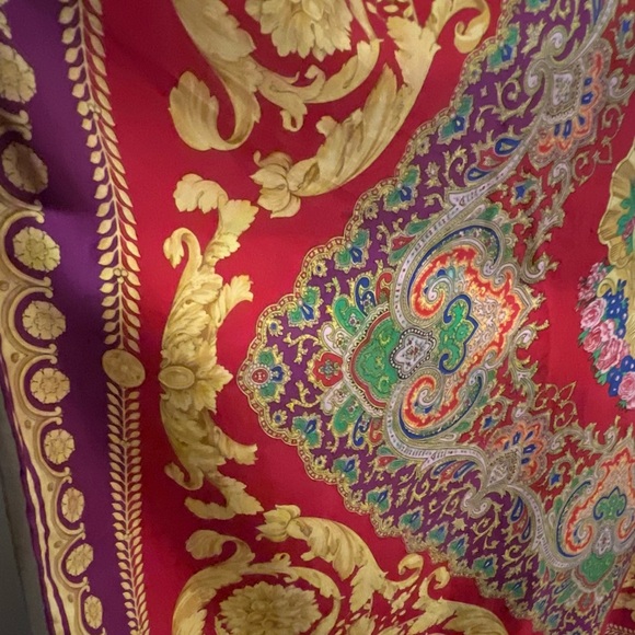 Versace 100% Silk Scarf. Hand Rolled. Multicolor. Made in Italy. 35”. - Picture 10 of 16